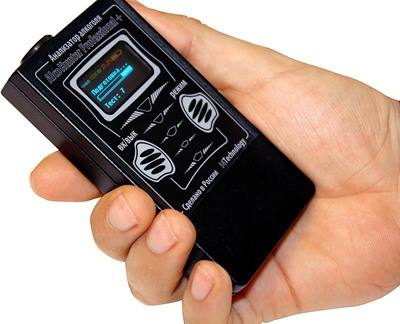 компактный алкотестер с высокой точностью измерения AlcoHunter Professional+