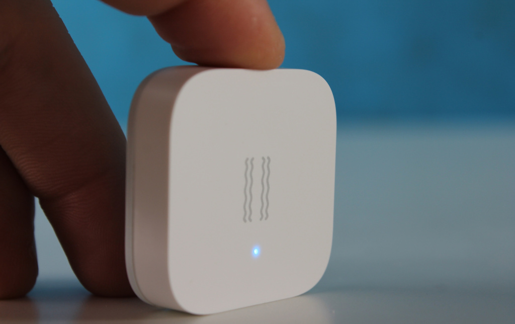 2 Xiaomi Aqara Vibration Sensor.jpg