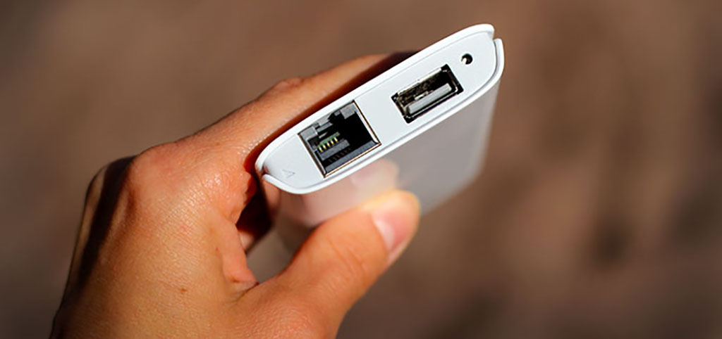 TP-LINK TL-MR3040 – компактным Wi-Fi роутер, оснащенный USB-портом для подключения 3G/4G модемов.