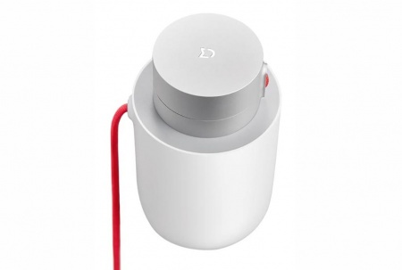 XIaomi Mijia Mi Car Inverter (CZNBQ-10M) XIaomi Mijia Mi Car Inverter (CZNBQ-10M)